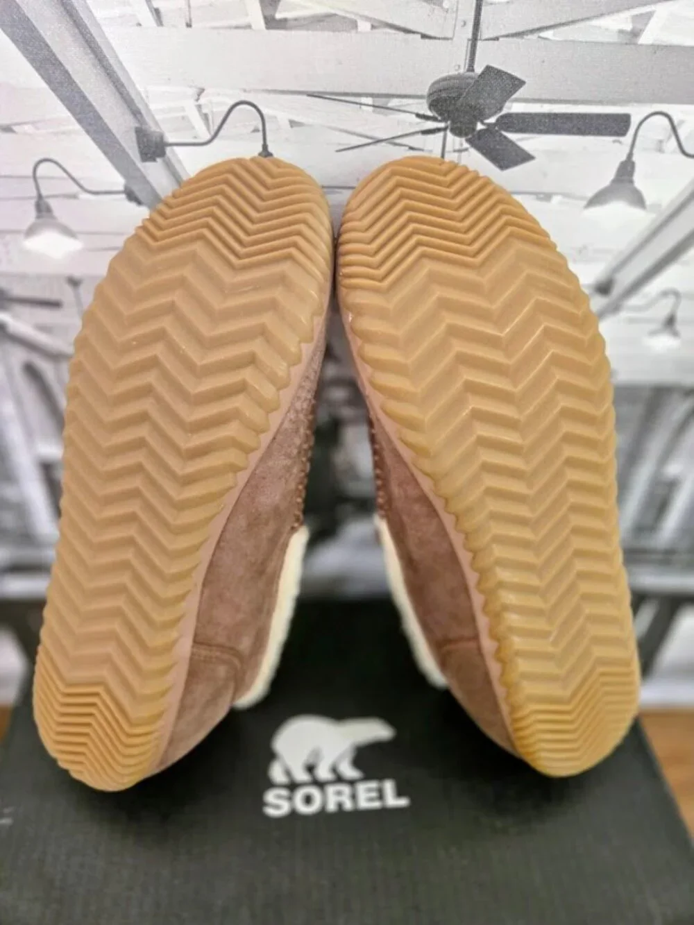 NIB Sorel Men's Dude Moc Slippers (Umber / Gum)